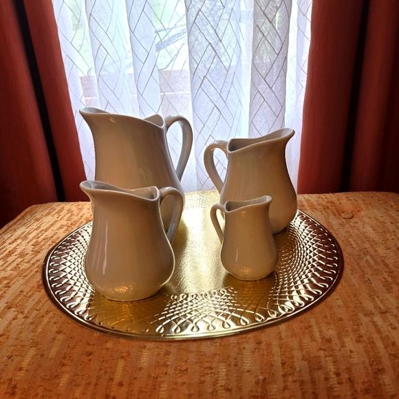 Vintage, Set of 4 BIA, Cordon Bleu Porcelain Pitchers, Made in Brazil - Picture 4 of 6